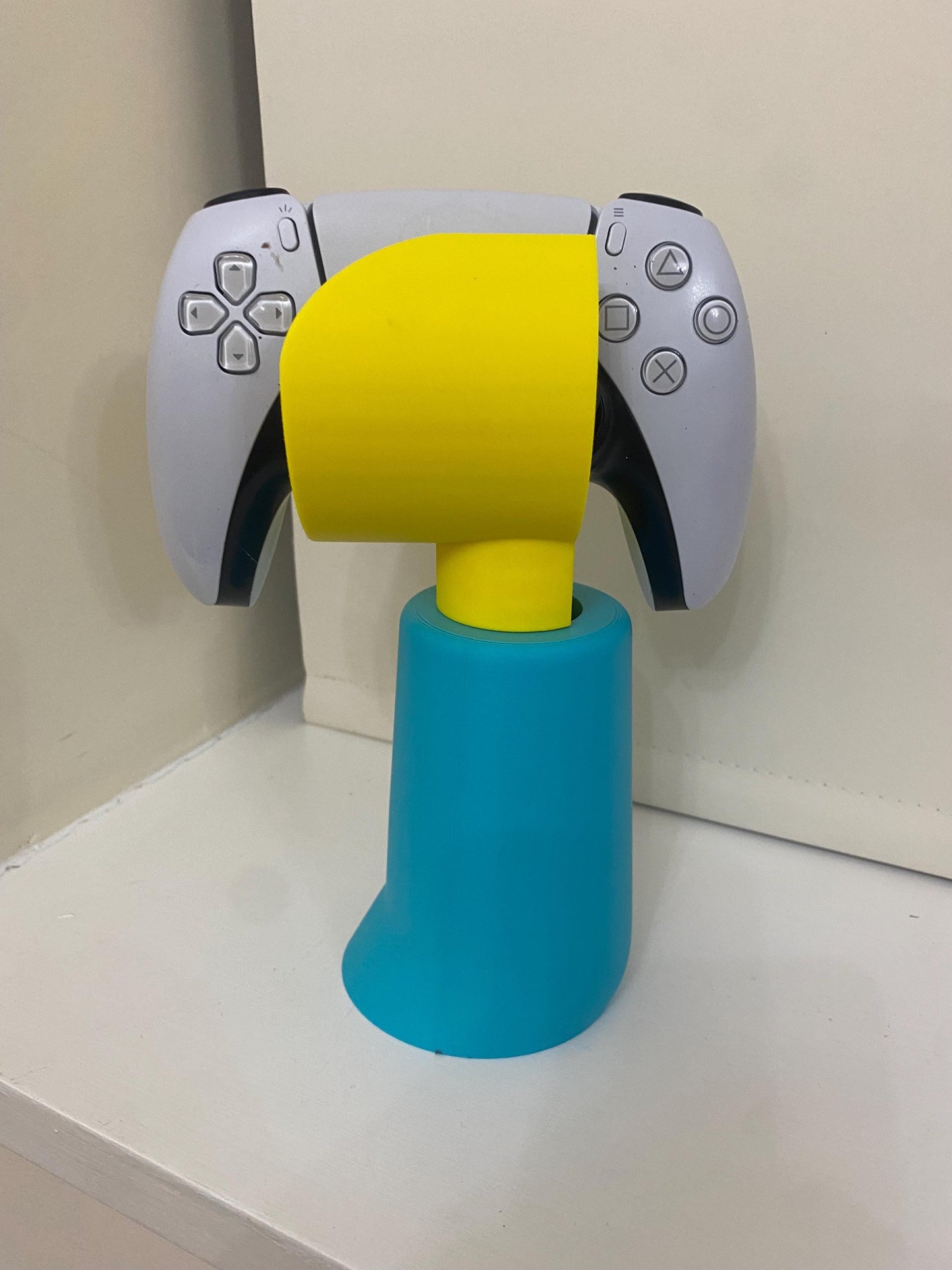 3D Printed L3GO inspired arm ps5 controller stand/holder