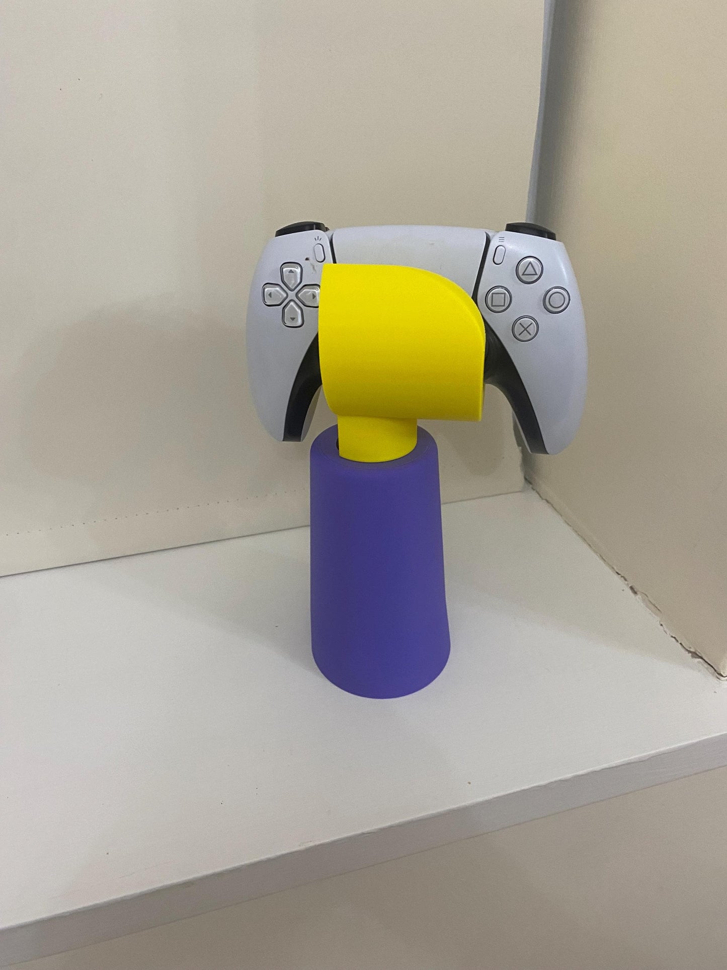 3D Printed L3GO inspired arm ps5 controller stand/holder