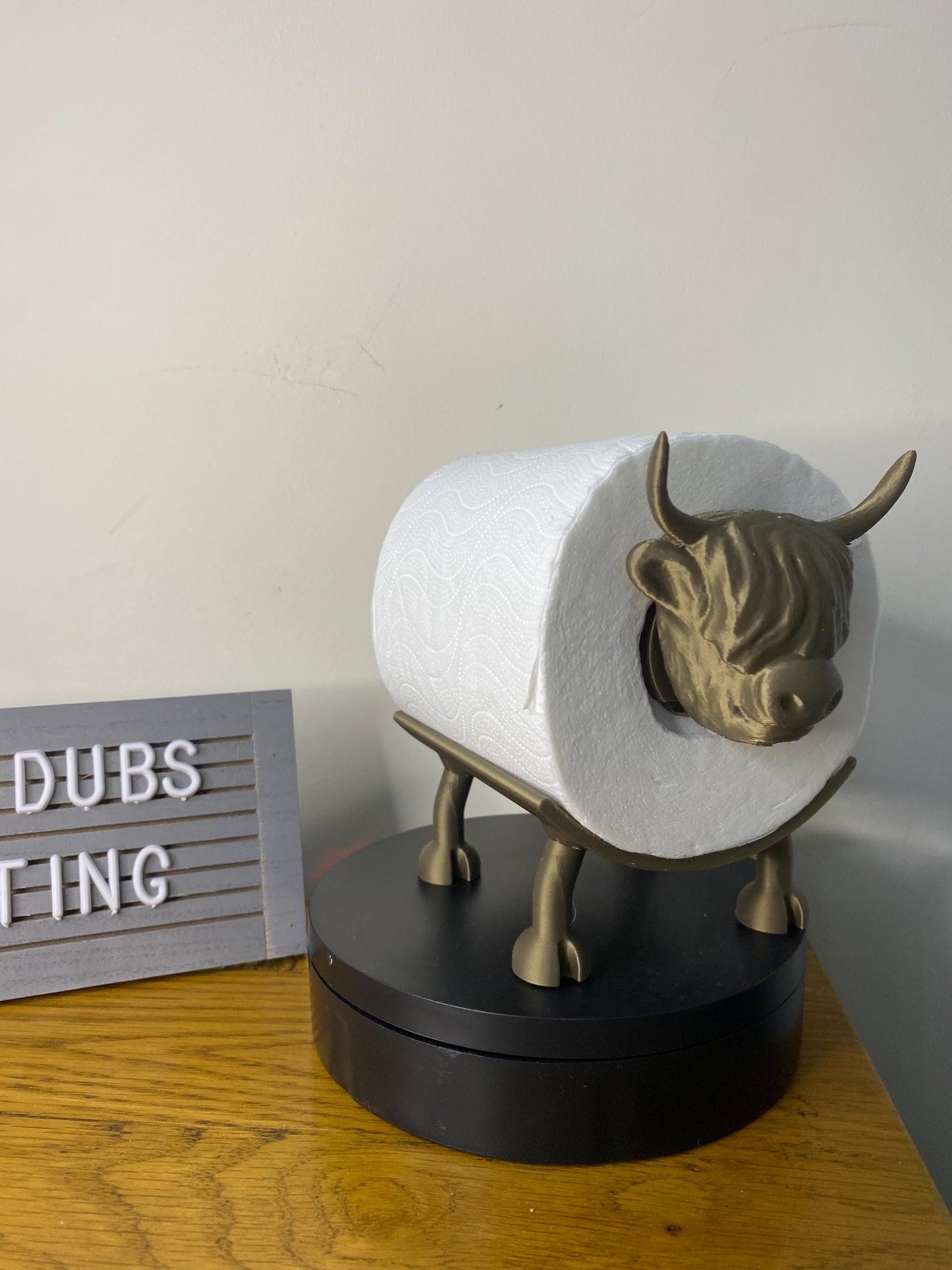 Highland cow 3d printed  lovely toilet roll holder in bronze